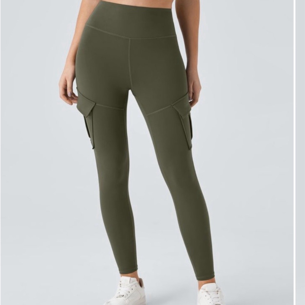 HALARA Olive Green Cargo Leggings